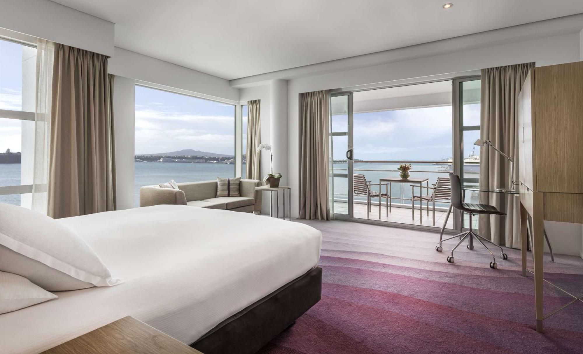 Deluxe King Room Premium Harbour View,1547988106:JPEG