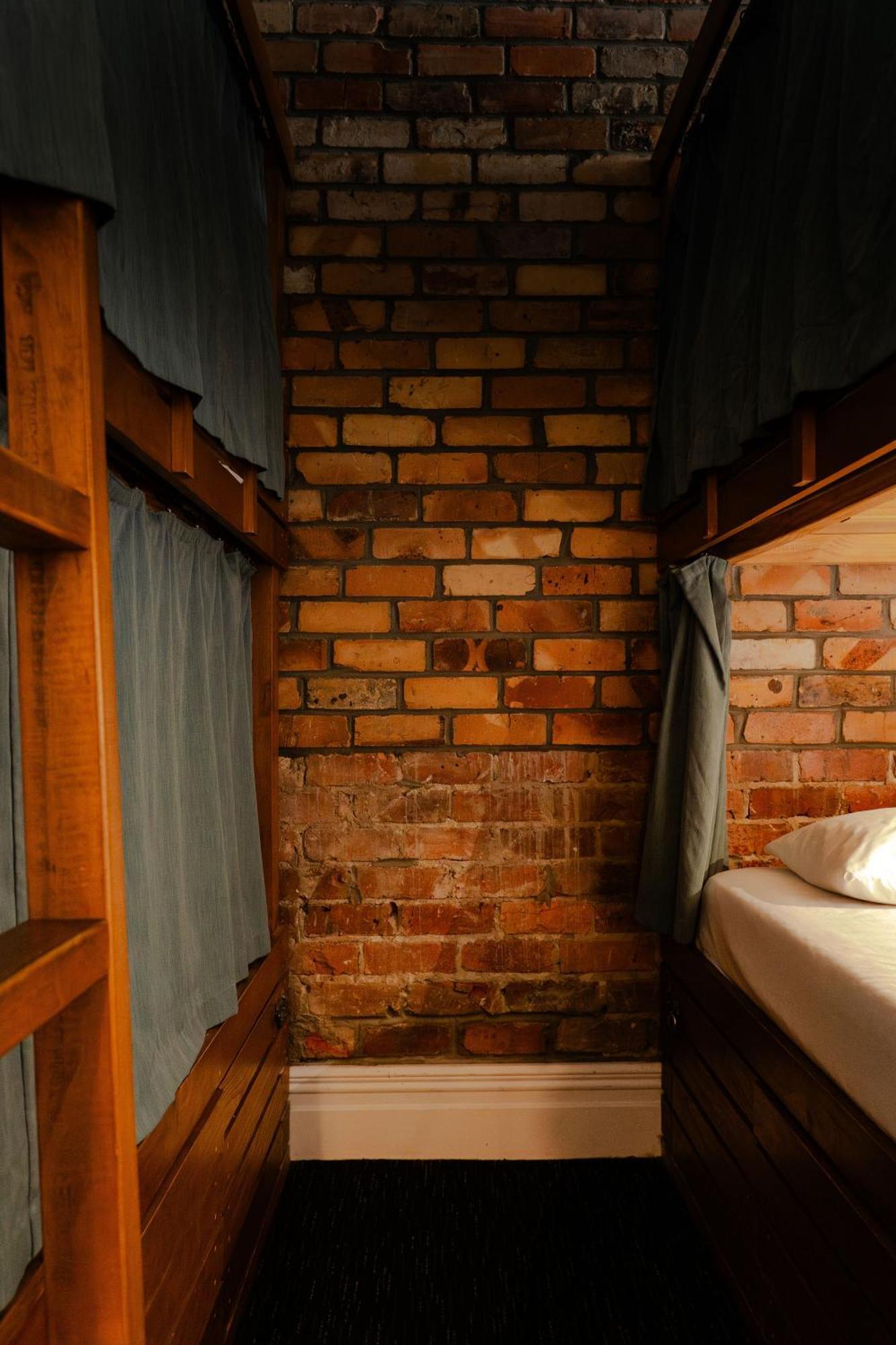 Bed in 6 Bed Dorm - Female